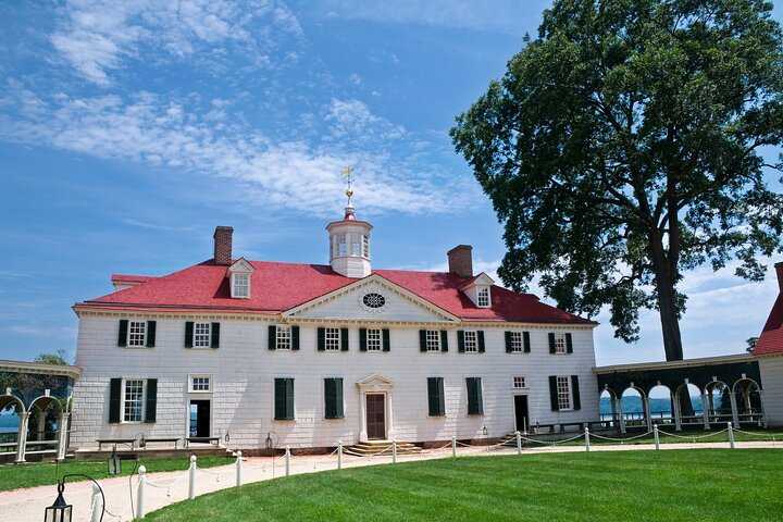Afternoon Mount Vernon and Alexandria Tour plus DC Night Tour - Photo 1 of 5